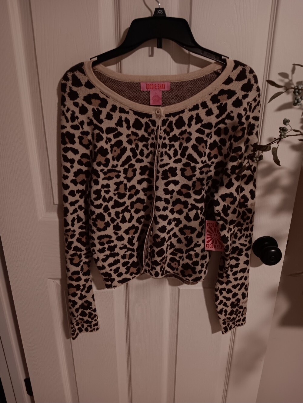 Coco & Shay Brown And Tan Leopard Print Cardigan.  Large NWT